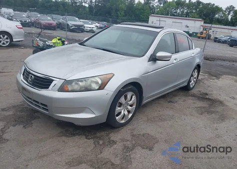 2008 Honda Accord 2.4 Ex-L z USA, uszkodzony, nr VIN 1HGCP268X8A108439